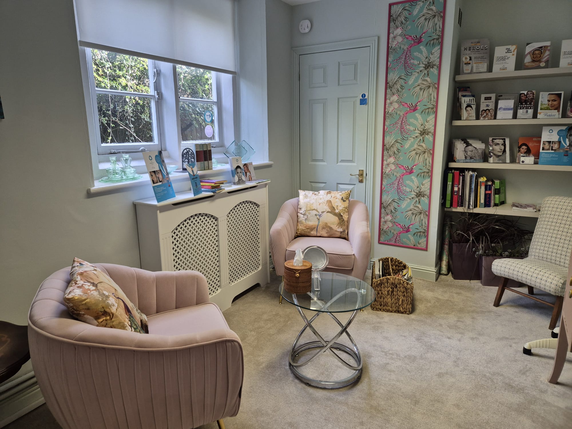 Waiting area at je clinic, Horrington
